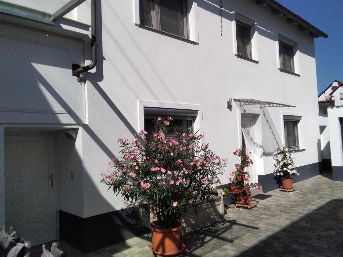 Ferienhaus Fam. Bisgen Apartment Niederkirchen bei Deidesheim Exterior photo